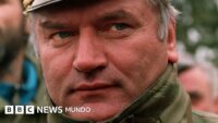 Qué sentí el día que conocí a Ratko Mladić, el fanático militar que luego se convirtió en el "carnicero de Bosnia"