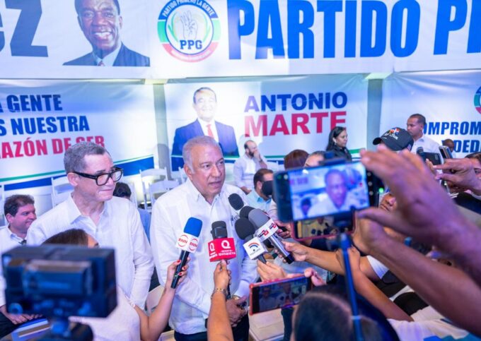 Andrés Bautista llama a partidos a no politizar la educación: “Genera un atraso que toda la sociedad debe superar”