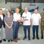 Presidente Abinader y su homólogo hondureño Nasry Asfura recorren Base Aérea de San Isidro