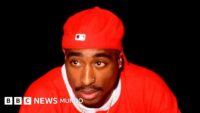 Quién era el rapero Tupac Shakur, cómo fue asesinado y por qué tardaron 30 años en declarar un culpable del crimen