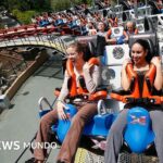 X2: cómo es la montaña rusa cerrada en el parque Six Flags de California y qué se sabe de las denuncias por lesiones cerebrales