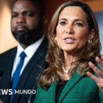 "Ha ido demasiado lejos": el mensaje a Trump de la congresista republicana María Elvira Salazar en plena ola de arrestos y deportaciones