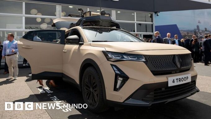 Cómo la amenaza de la guerra puede salvar a los grandes fabricantes europeos de automóviles