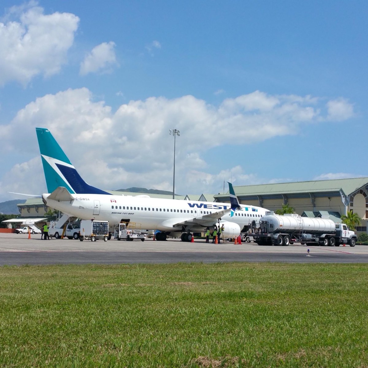 Aerodom amplía conectividad con Canadá ante aumento de la demanda