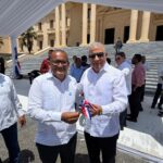 Municipio de Mella recibe camión recolector de desechos sólidos