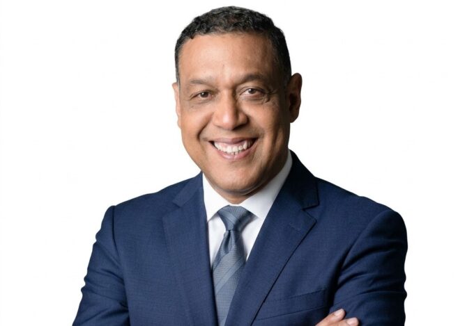 Exregidor propone mesa empresarial «ante cierre de casi 1,100 empresas en provincia Santo Domingo»