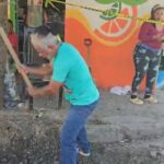 Comunitarios reúnen fondos para reparar badén en Las Carmelitas, La Vega