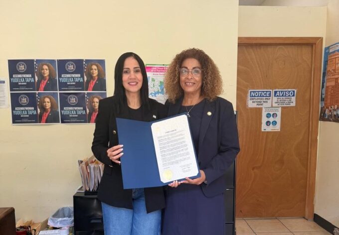 Congresistas del estado de Nueva York reconocen el liderazgo de la dirigente dominicana Yamel García Caba