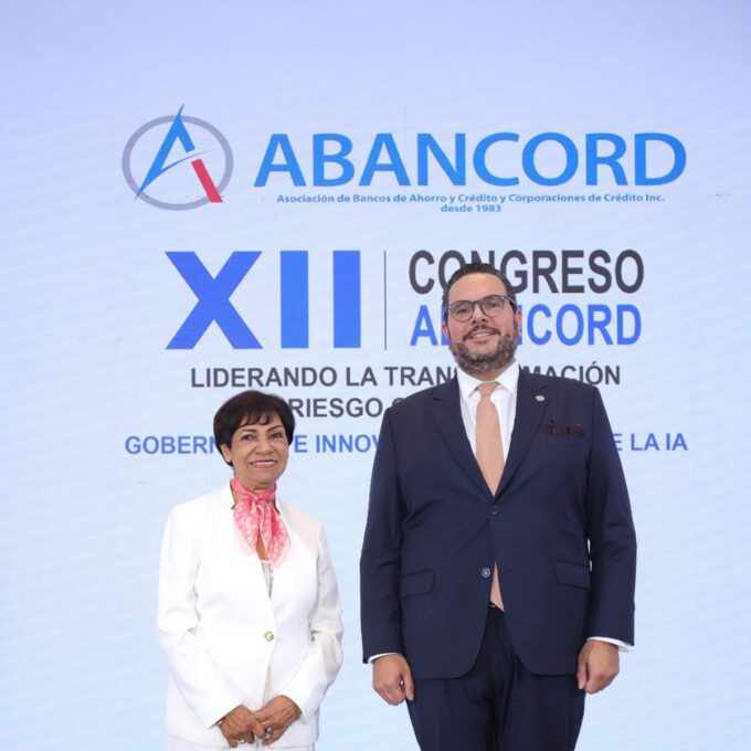 Abancord aborda nuevos retos regulatorios del sector junto al superintendente de Bancos