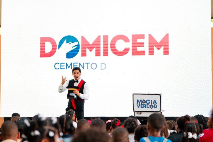 Domicem promueve la educación, la cultura y el sano entretenimiento para la niñez de Sabana Grande de Palenque