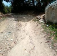 Comunitarios en La Sabaneta, San Cristóbal piden a Abinader el arreglo y asfaltado de sus calles