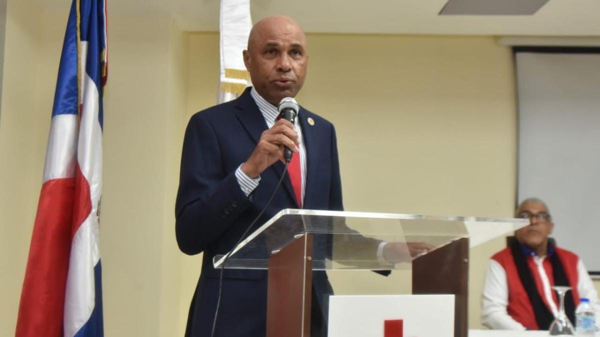 Cruz Roja pide al presidente trasladar restos de Trina de Moya al Panteón Nacional
