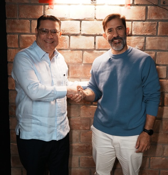 Mario Dávalos destaca importancia de la comunicación estratégica y aborda retos del liderazgo político