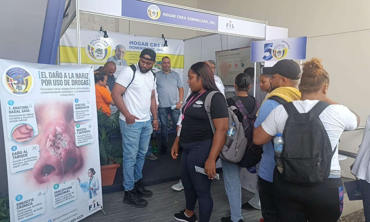 Hogar Crea desarrolla en la Feria del Libro jornada de prevención del consumo de drogas