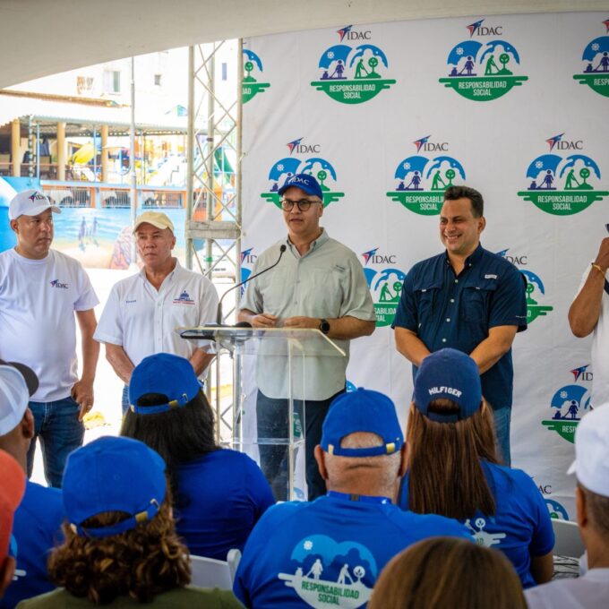 IDAC recolecta 3,458 libras de desechos durante jornada de limpieza en Puerto Plata
