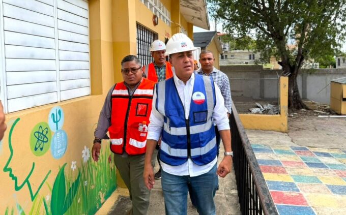 Más del 98 % de los centros educativos públicos opera con normalidad, según Infraestructura Escolar