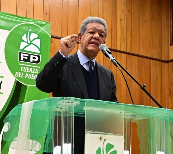 Leonel Fernández durante juramentación en NJ rechaza eliminar el voto de los dominicanos en el exterior
