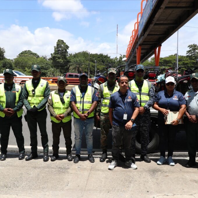 Intrant y Digesett fiscalizan 41 vehículos pesados por circular en carril izquierdo
