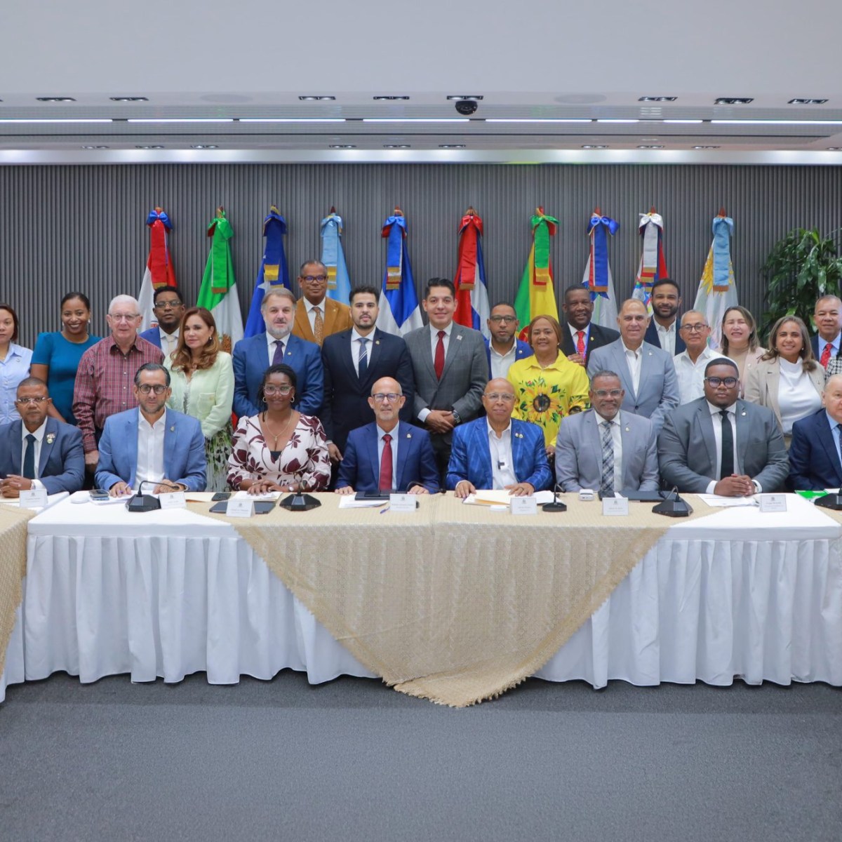 Tratan en RD el impacto del sargazo y el cambio climático en el Caribe