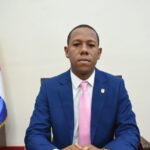 Regidor Wilkin Martínez deposita proyecto de numeración única de domicilios