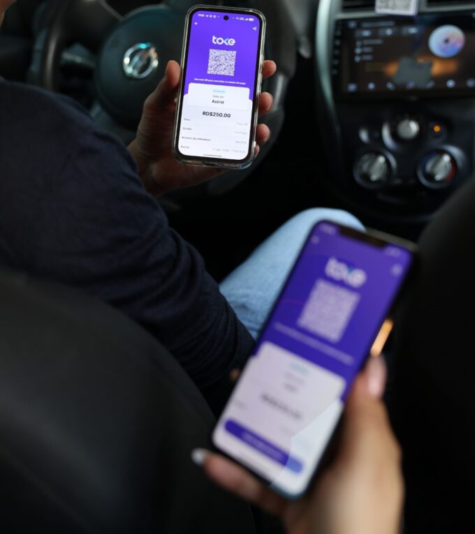 Toke e inDrive habilitan pagos digitales en viajes urbanos