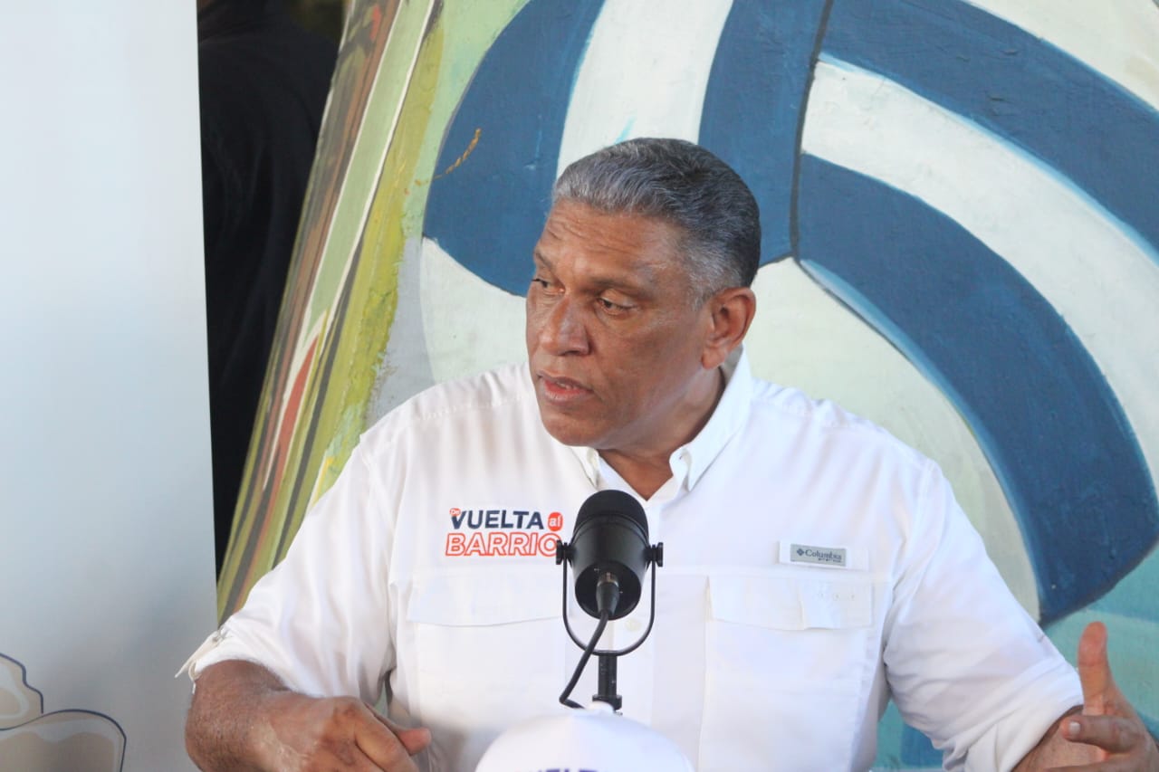 Chu Vásquez respalda a Carolina Mejía para la candidatura presidencial del PRM