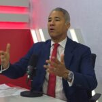 Andrés Cueto destaca renovación del PRM y reta a la oposición a debatir sobre obras en Santiago