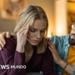 Cómo los hombres pueden ayudar a las mujeres a compartir la "carga mental" de llevar un hogar