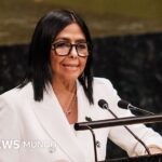Delcy Rodríguez dice ante la ONU que habrá una transición hacia "una democracia plena" en Venezuela pero no da una fecha para las elecciones