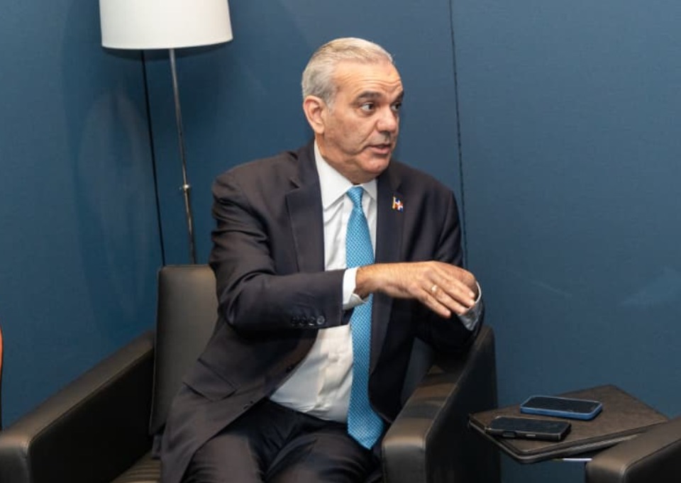 Abinader afirma que aranceles de EE. UU. permanecerán y que RD negocia respeto al DR-Cafta