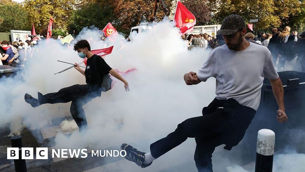 Cuáles son los reclamos de los estudiantes que están participando en las violentas protestas que sacuden a Francia