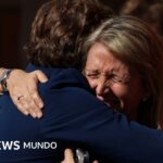Qué se sabe del choque de dos trenes de alta velocidad en España que dejó decenas de muertos