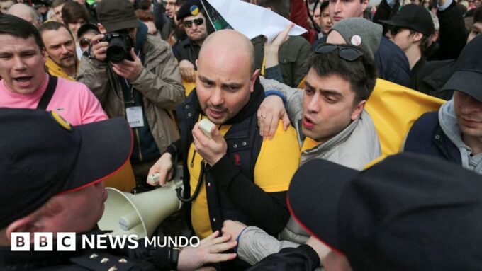 Los opositores a Putin deportados por Occidente a los que ahora Rusia envía a la guerra