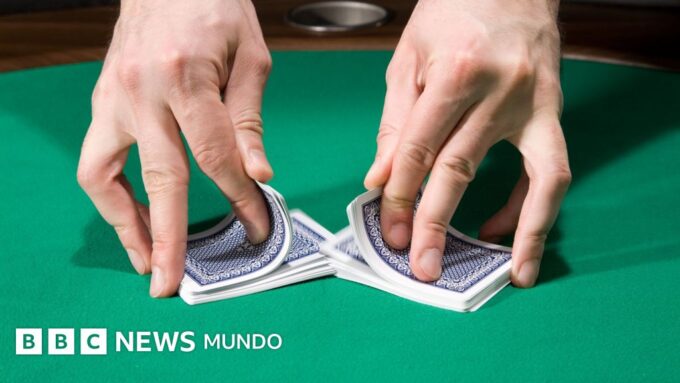 Por qué cada vez que barajas cartas el resultado es un acontecimiento sin precedentes en la historia del universo