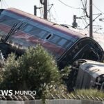 Cómo el tren de alta velocidad de España pasó de ser un modelo mundial a sufrir dos terribles accidentes en menos de un año
