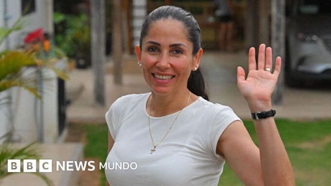 Detenida en Ecuador la excandidata presidencial correísta Luisa González que fue derrotada por Noboa