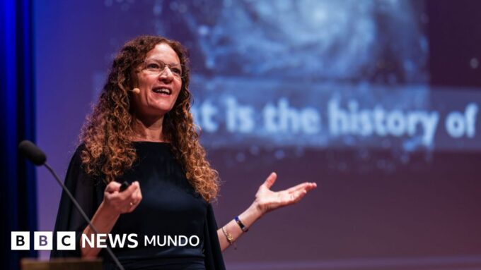 Amina Helmi, la científica argentina que recibió el "Nobel de astrofísica" por encontrar los restos de la última gran fusión de la Vía Láctea