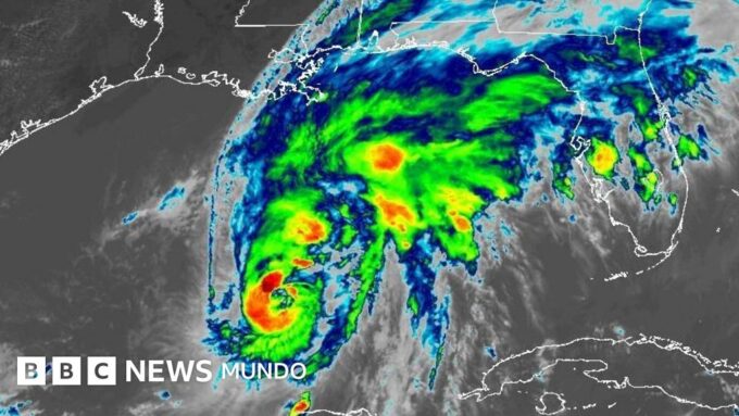Isaías: el primer huracán de la temporada en el Atlántico se fortalece y pone en alerta al golfo de México