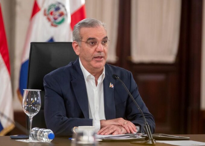 Abinader: “Los subsidios permanentes y coyunturales han sido clave para reducir la pobreza en medio de crisis internacionales”