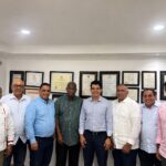 Cinco exdiputados se suman al proyecto presidencial de Wellington Arnaud