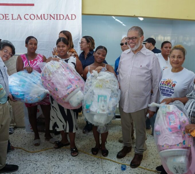 DGDC lleva jornada de salud y asistencia social a familias de El Seibo