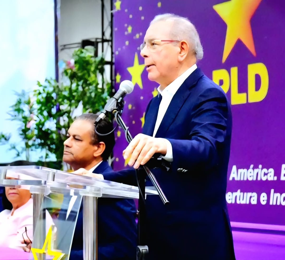 Danilo Medina afirma que el pueblo espera el regreso del PLD al Gobierno