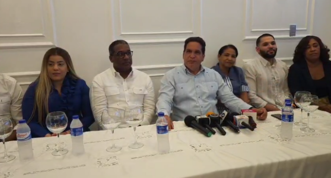 Elpidio Infante se retracta y atribuye a IA video sobre su renuncia al proyecto de David Collado