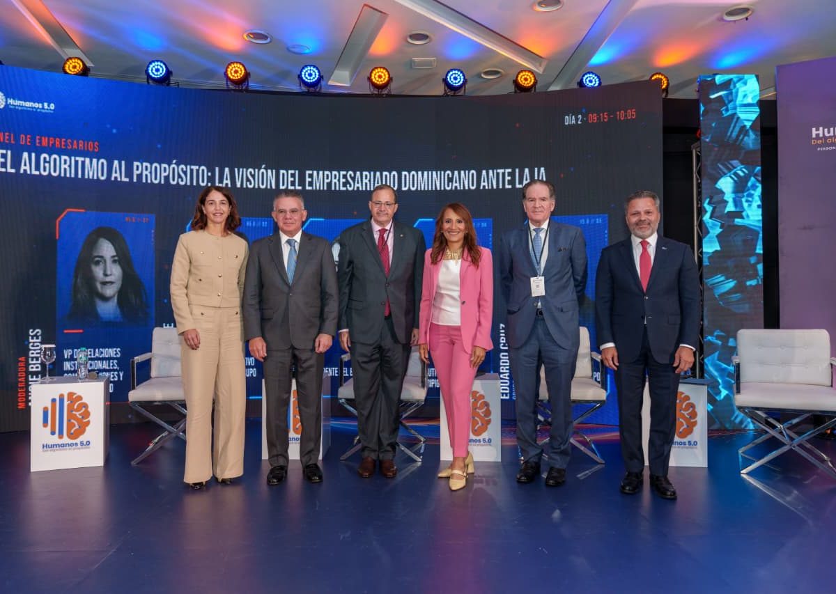 Empresarios destacan que la IA impulsa empleos de mayor valor y productividad en RD