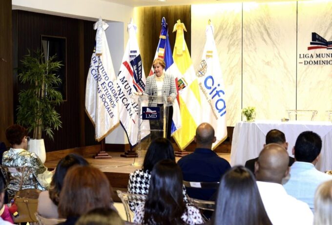 IGlobal y LMD acuerdan capacitar directivos municipales en planificación territorial