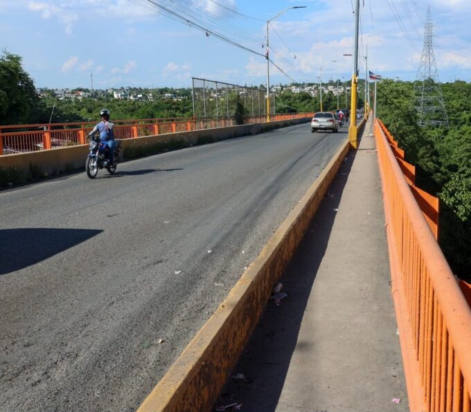 MOPC restringirá tránsito de vehículos pesados por puente de La Barquita debido a mantenimiento