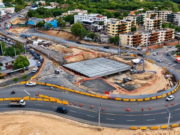MOPC avanza en viaducto, puente y túnel de la avenida República de Colombia