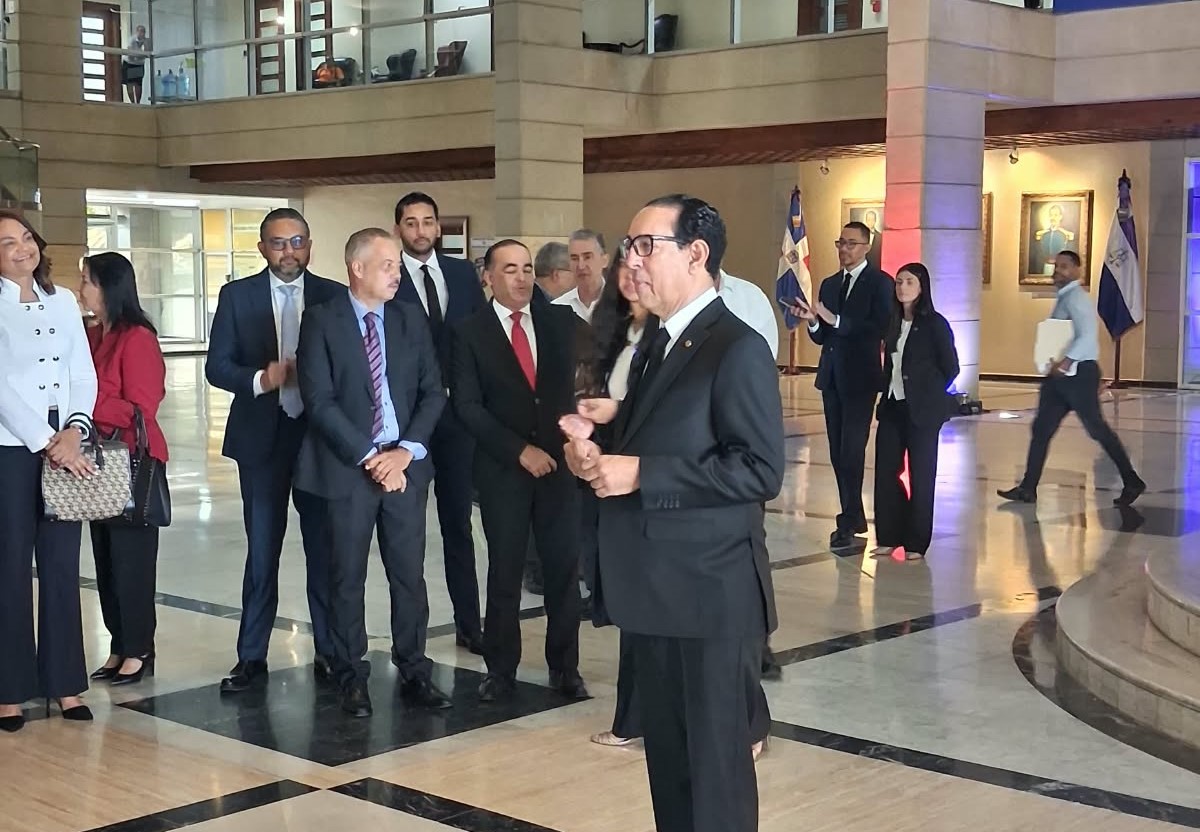 Magistrado Herrera Carbuccia se despide del Poder Judicial tras más de 26 años de servicio