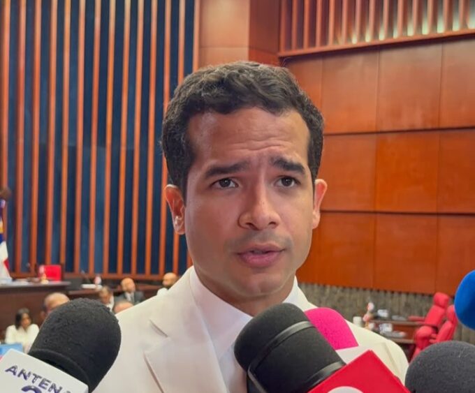Omar Fernández pide reforzar control fronterizo tras incidentes en partido RD-Haití