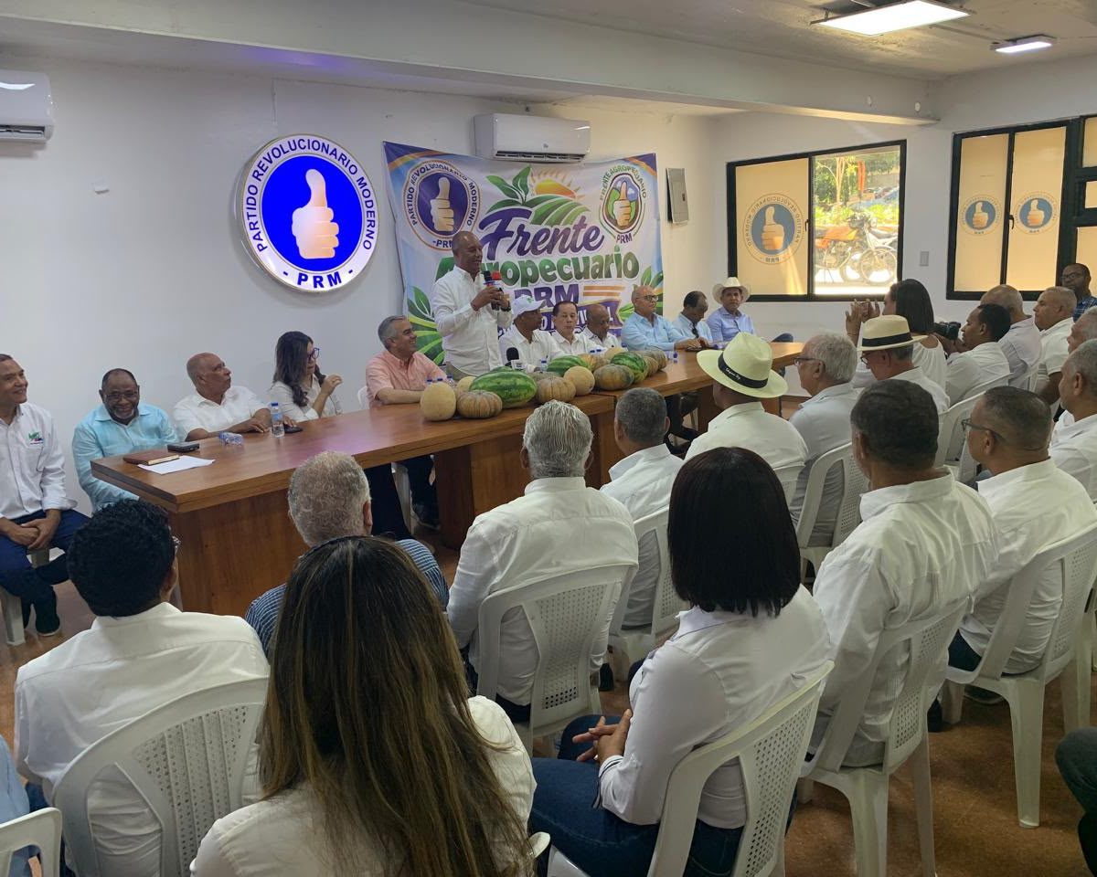 Frente Agropecuario del PRM reafirma respaldo a políticas del Gobierno en Santiago